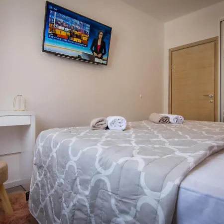 Petra Apartman *