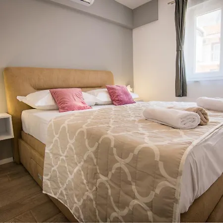Petra Apartament *